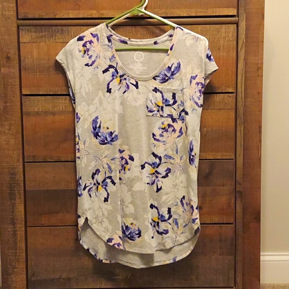 Maurices Flower T shirt